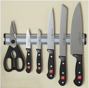 6-Piece Knife Set with Magnetic Knife Holder
